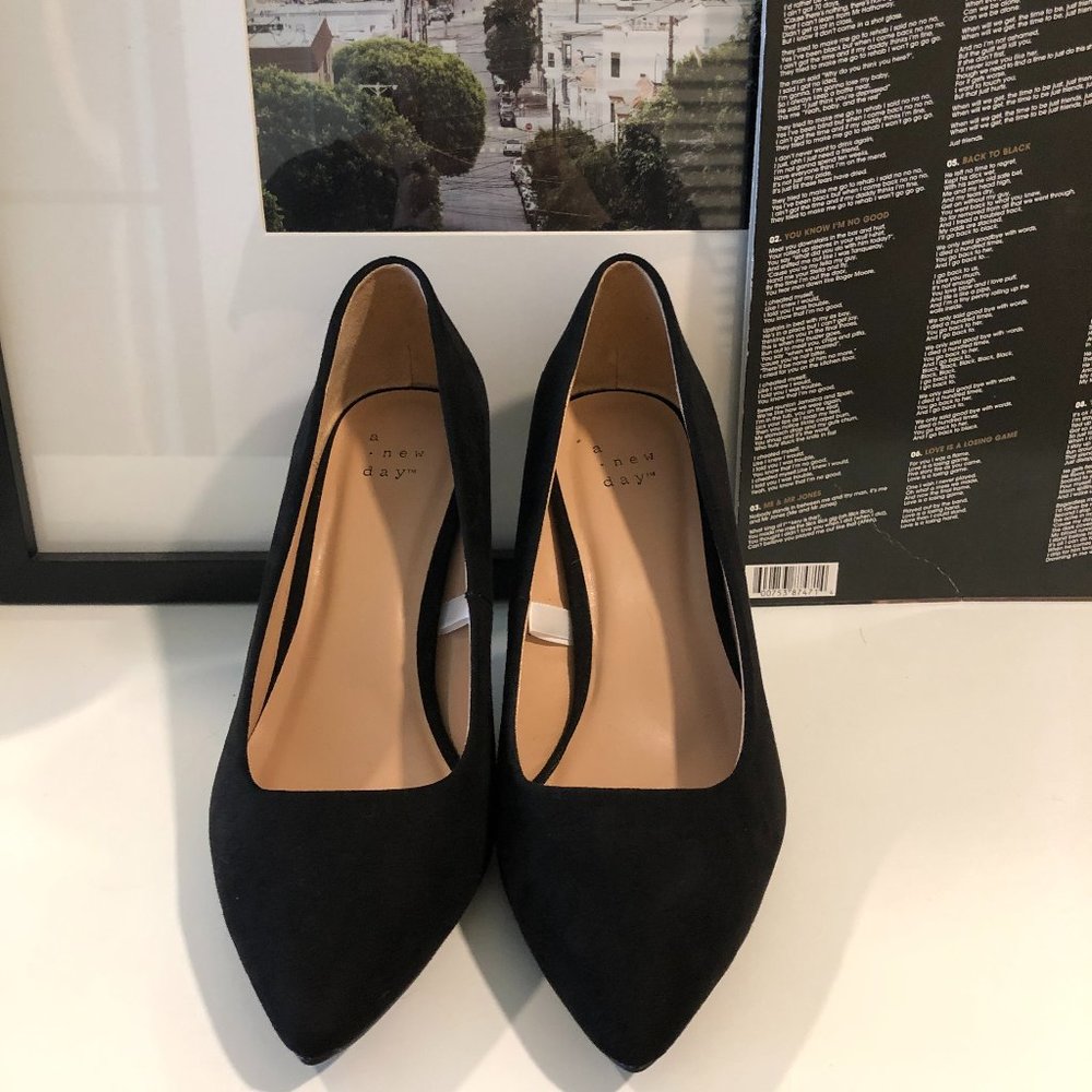 A New Day Black Pointed Suede Pump NWOT